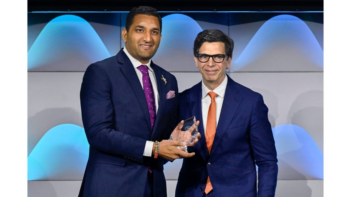 Surat’s Diamond Shines at Las Vegas: Govindkaka Felicitated at JCK Las Vegas